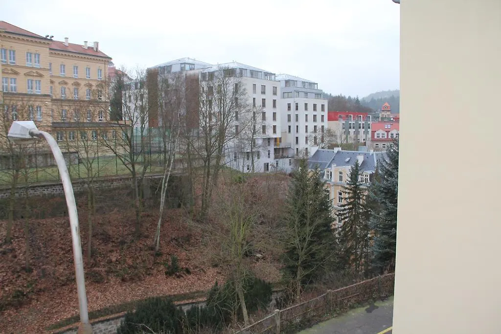 Jurincom Apartments Raisova Karlovy Vary 0*,