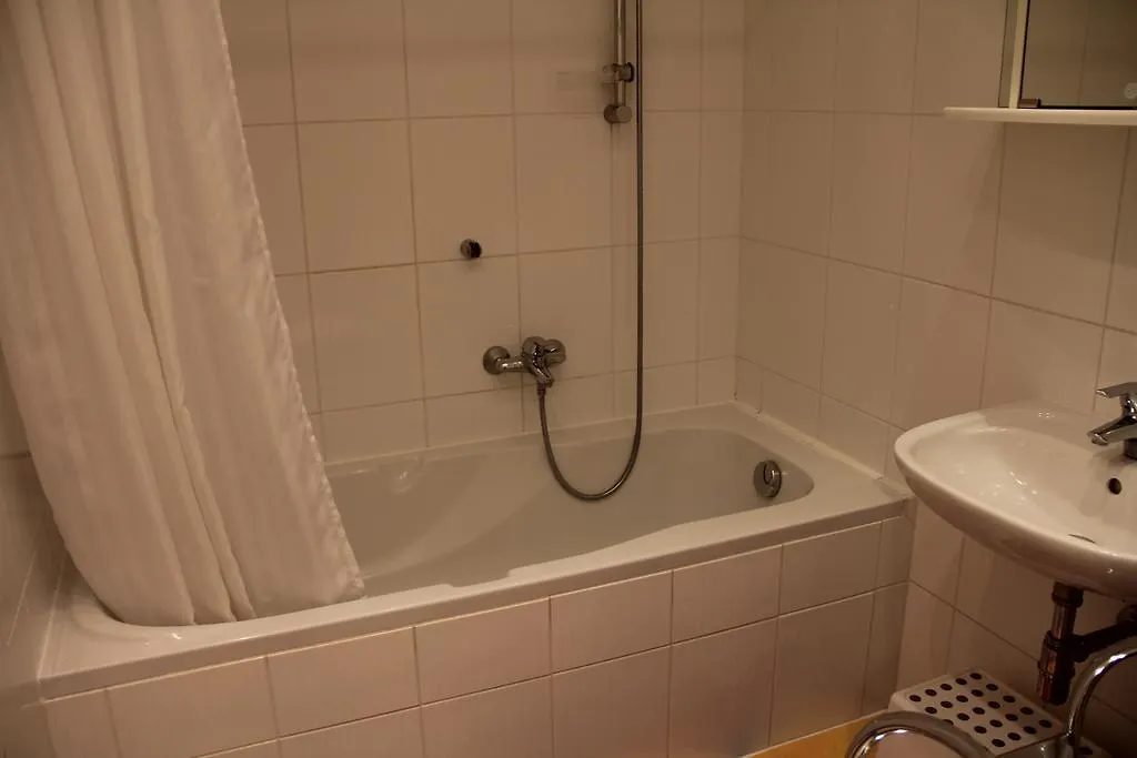 Jurincom Apartments Raisova